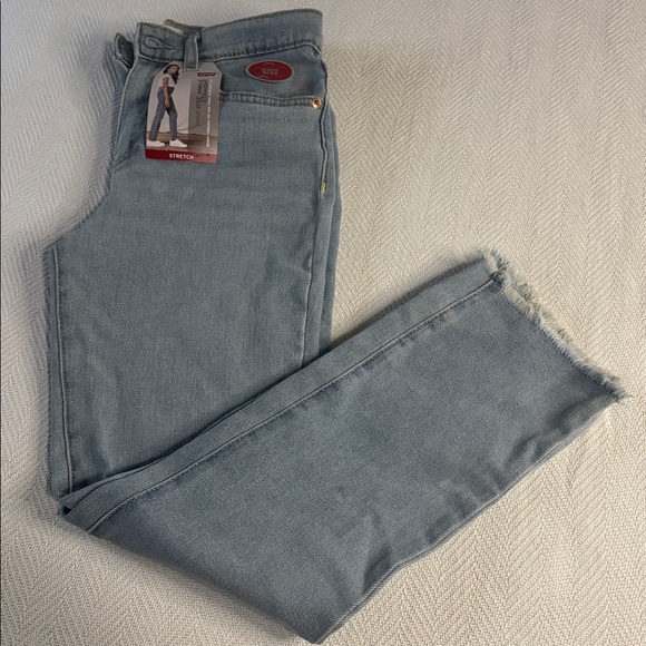 Kids Levi's High Rise Straight Legs Light Wash Blue Jeans. BNWT Size 16 - Picture 4 of 13